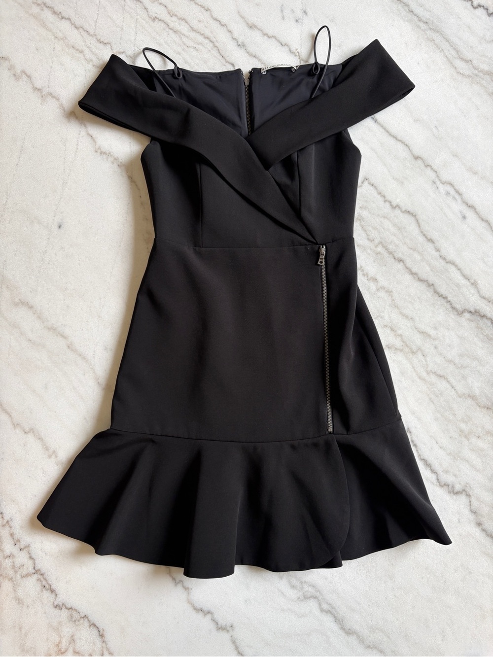 Alice + Olivia Black Off-Shoulder Ruffle-Hem Mini Dress